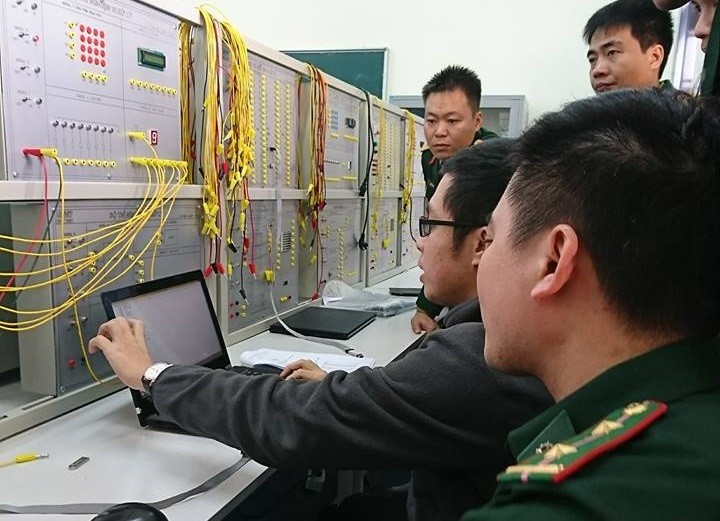 Chương trình học của Hệ thống nhúng và điều khiển tự động - HV KTMM được xây dựng trên cơ sở khảo sát các doanh nghiệp như Foxconn, Samsung tại khu công nghiệp Bắc Ninh. Ảnh minh hoạ: Internet