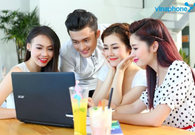 Hiện khách hàng có thể đăng ký gói cước Gia đình tại các điểm giao dịch của VNPT trên toàn quốc. Ảnh minh hoạ: VinaPhone