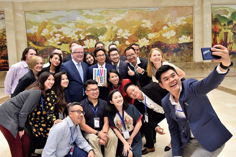 Phó Thủ tướng Vũ Đức Đam và các thành viên Diễn đàn Lãnh đạo trẻ Việt - Úc.