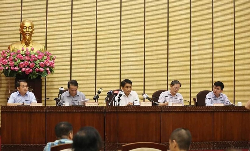 Đại diện lãnh đạo TP Hà Nội, Thanh tra Chính phủ trong buổi trao đổi thông tin, vừa diễn ra chiều nay (27/8).
