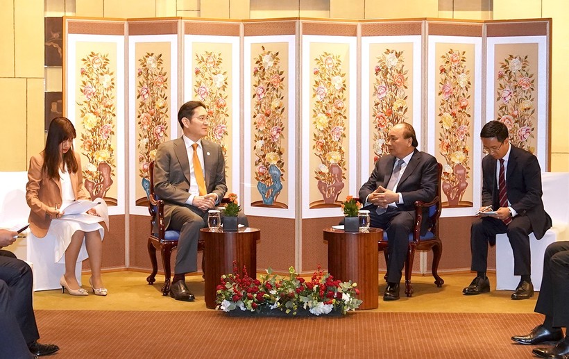 Thủ tướng Nguyễn Xuân Phúc tiếp Phó Chủ tịch Tập đoàn Samsung Lee Jae-yong.