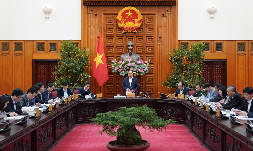 Thủ tướng Nguyễn Xuân Phúc: Phòng yêu cầu chống dịch với tinh thần bảo vệ sức khỏe người dân là quan trọng nhất. Ảnh: VGP.