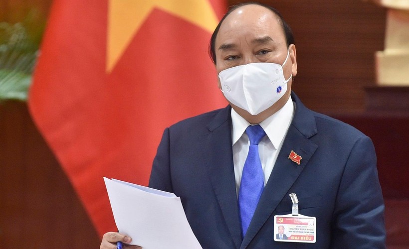 Thủ tướng Nguyễn Xuân Phúc chỉ đạo phòng chống dịch từ Trung tâm Hội nghị Quốc gia - nơi đang diễn ra Đại hội XIII của Đảng.