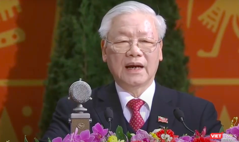 Tổng Bí thư Nguyễn Phú Trọng tại Lễ ra mắt Ban Chấp hành Trung ương Đảng khoá XIII.