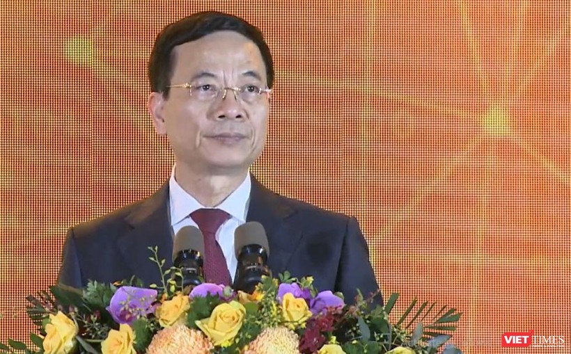 Bộ trưởng Bộ Thông tin và Truyền thông Nguyễn Mạnh Hùng phát biểu tại Diễn đàn lớn nhất năm của các doanh nghiệp công nghệ số.