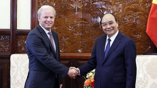Chủ tịch nước Nguyễn Xuân Phúc tiếp Tổng Giám đốc Điều hành Ngân hàng Thế giới Axel van Trotsenburg.