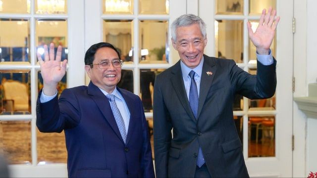 Thủ tướng Lý Hiển Long nhiệt liệt chào mừng Thủ tướng Phạm Minh Chính thăm chính thức Singapore vào tháng 2/2023