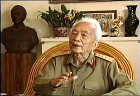 Đại tướng Võ Nguyên Giáp trả lời phỏng vấn hãng tin NDN năm 2004. Copyright NDN.