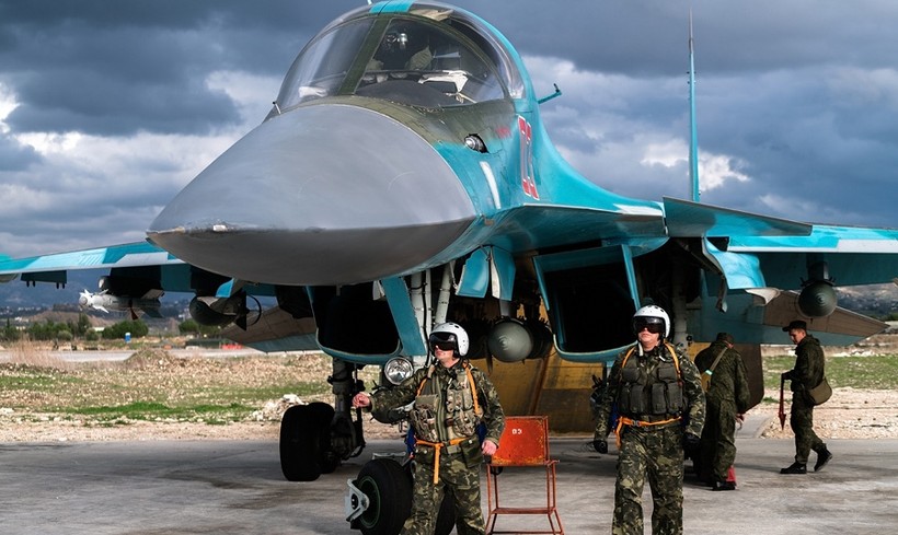 Máy bay chiến đấu hiện đại Su-34 "thú mỏ vịt" của Nga tham chiến tại Syria (ảnh: Sputnik)