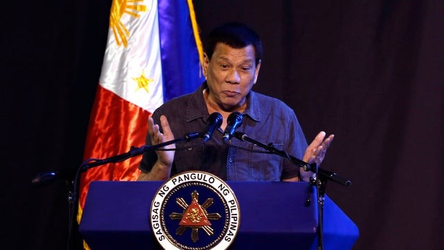Tổng thống Duterte thú nhận mình từng là gay (Anh: TheHill)