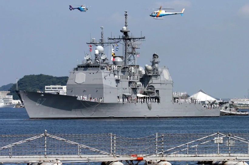 Tàu tuần dương tên lửa dẫn đường USS Shiloh của Mỹ (Ảnh: SCMP)