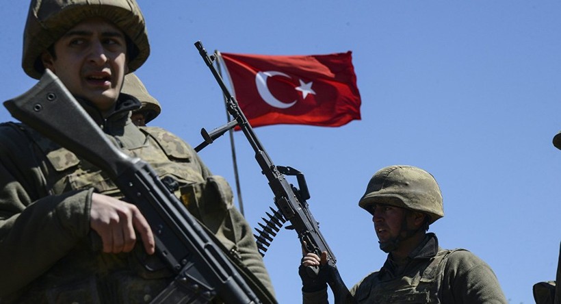 Binh sĩ Thổ Nhĩ Kỳ trên lãnh thổ Syria (Ảnh: Sputnik)