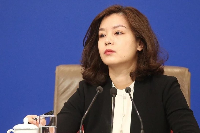 Nữ phiên dịch viên của Trung Quốc Zhang Jing (Ảnh: SCMP)
