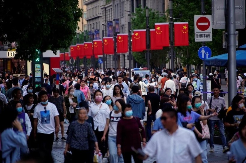 Dân số Trung Quốc đã tăng lên 1,412 tỉ người trong năm 2020 (Ảnh: Reuters)