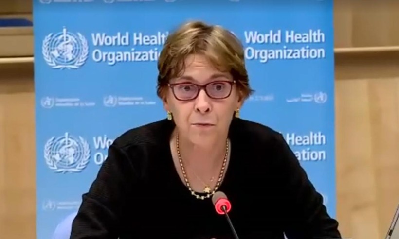 Tiến sĩ Mariangela Simao trong cuộc họp báo của WHO ngày 25/6. Ảnh: WHO.