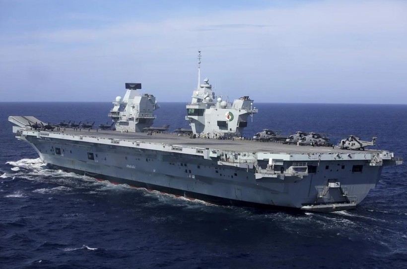 Tàu sân bay HMS Queen Elizabeth của Anh sẽ tới Nhật Bản vào tháng 9 tới để tập trận chung (Ảnh: AP)