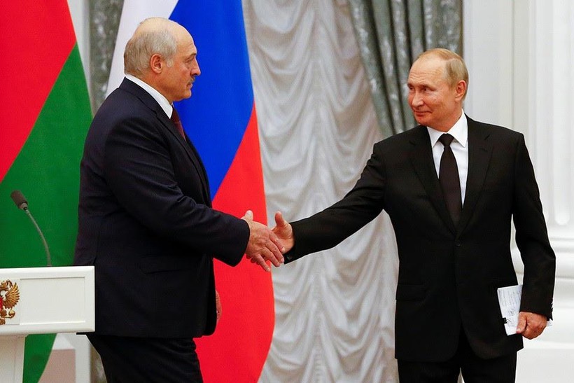 Tổng thống Nga Vladimir Putin và Tổng thống Belarus Alexander Lukashenko nhất trí xây dựng nhà nước liên minh Nga- Belarus (Ảnh: Kp.ru)