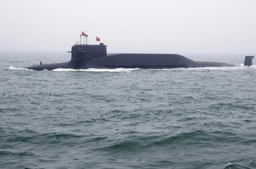 Một tàu ngầm Trường Chinh 15 của Hải quân Trung Quốc được chụp ở Thanh Đảo (Ảnh: AFP)