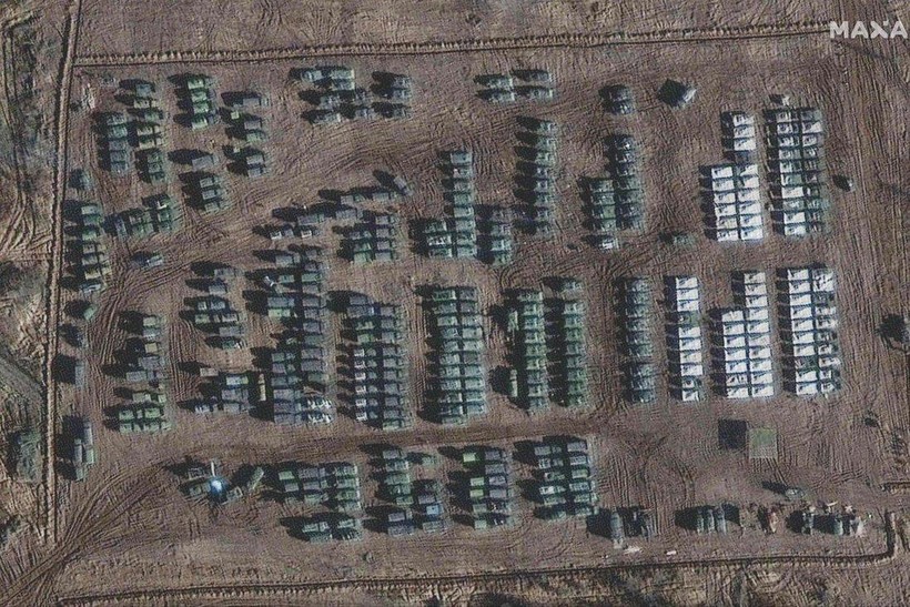 Bức ảnh được hãng Maxar chụp ngày 1/11/2021 cho thấy lực lượng mặt đất của Nga ở Yelnya, Nga (Ảnh: Maxar Technologies)