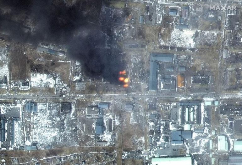 Ảnh vệ tinh cho thấy Mariupol bị thiệt hại nặng nề sau giao tranh quyết liệt giữa Nga - Ukraine (Ảnh: Reuters).
