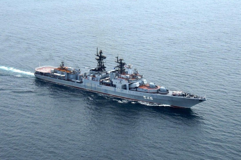 Tàu Admiral Panteleyev của Nga (Ảnh: AFP)