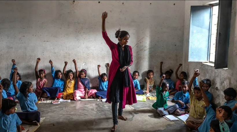 Hệ thống giáo dục công ở Ấn Độ nhìn chung còn nghèo nàn (Ảnh: The Economist)