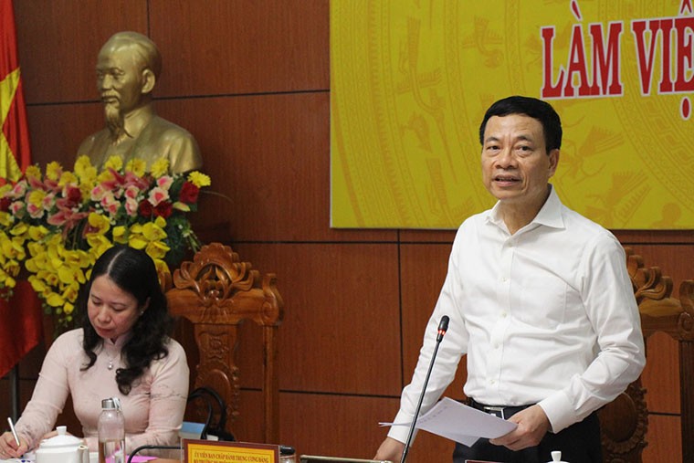 Phát triển CNTT "hoàn toàn phụ thuộc vào ý chí của người đứng đầu tỉnh" - nhận định của Bộ trưởng  Bộ TT&TT Nguyễn Mạnh Hùng. Ảnh: mic.gov.vn
