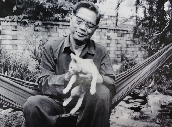 Tổng bí thư Nguyễn Văn Linh tên thật là Nguyễn Văn Cúc, sinh ngày 1/7/1915 tại làng Yên Phú, xã Giai Phạm, huyện Yên Mỹ, tỉnh Hưng Yên.