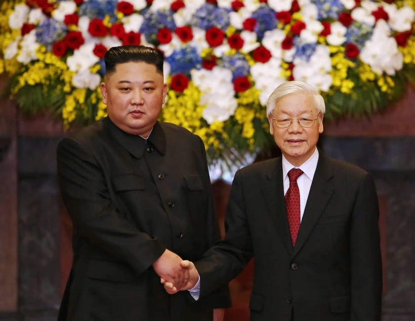 ổng Bí thư, Chủ tịch nước Nguyễn Phú Trọng và Chủ tịch Triều Tiên Kim Jong Un,