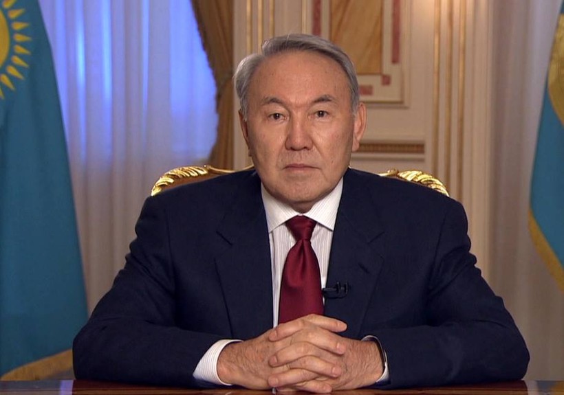 Tổng thống Nazarbayev tuyen bố từ chức sau 29 năm cầm quyền.