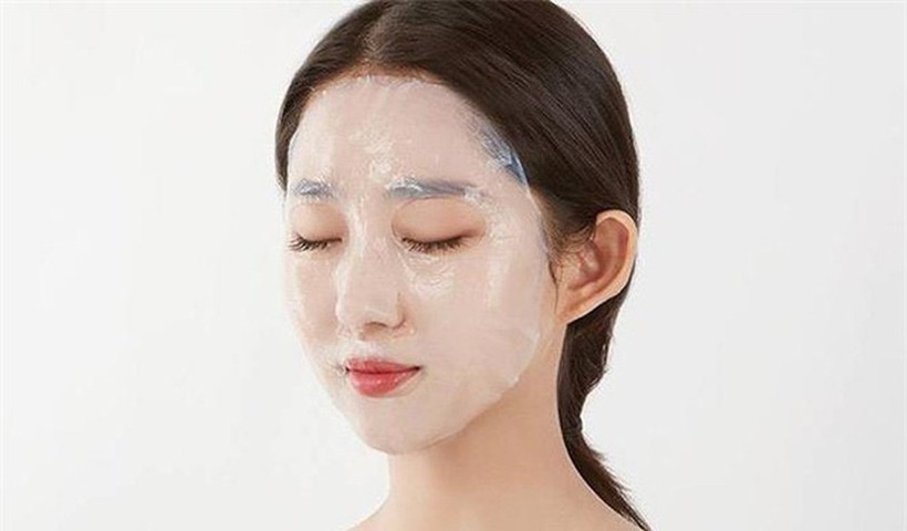 Đắp mặt nạ thường xuyên không chỉ cải thiện làn da mà còn hạn chế làn da khô. 