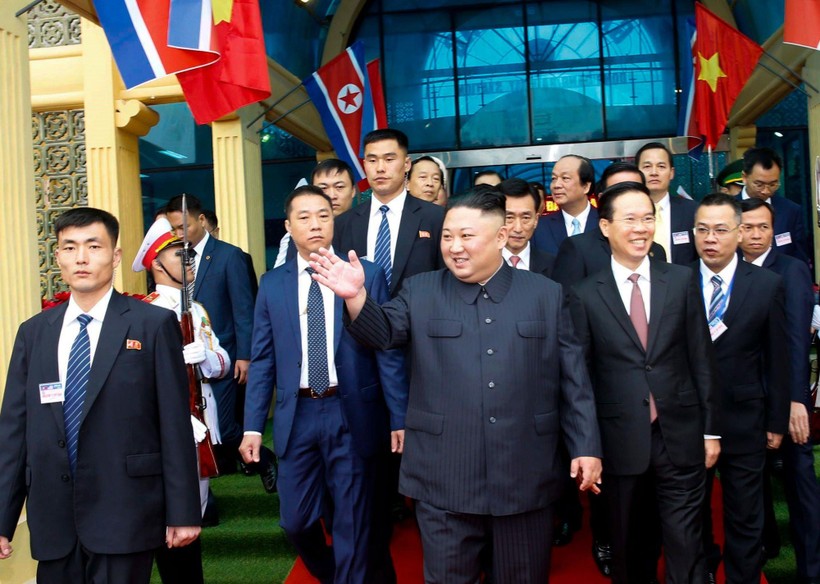 Ông Kim Jong-un đã có mặt tại Hà Nội để tham dự cuộc họp thượng đỉnh Hoa Kỳ - Triều Tiên lần thứ 2.
