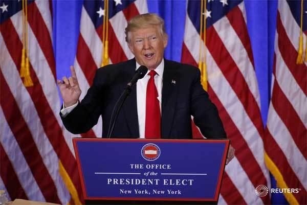 Tổng thống Donald Trump trong cuộc họp báo kết thúc hội nghị thượng đỉnh Hoa Kỳ - Triều Tiên tại Hà Nội.