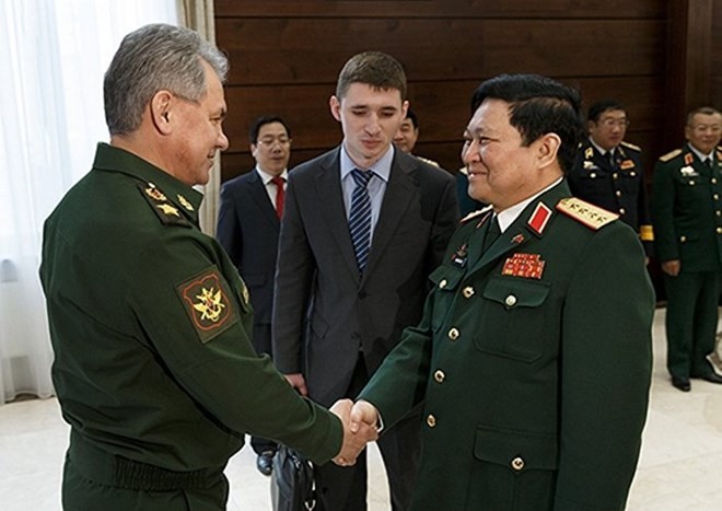 Bộ trưởng Quốc phòng Việt Nam đang thăm Nga