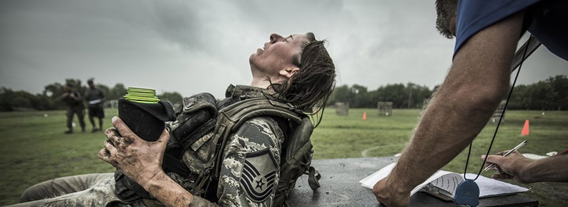 Một nữ binh sỹ của Không quân Mỹ đang tham gia huấn luyện (ảnh minh họa, nguồn: www.stripes.com)