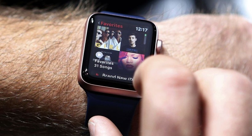 Các Bộ trưởng Anh bị cấm đeo đồng hồ Apple Watch vì "sợ tin tặc Nga"