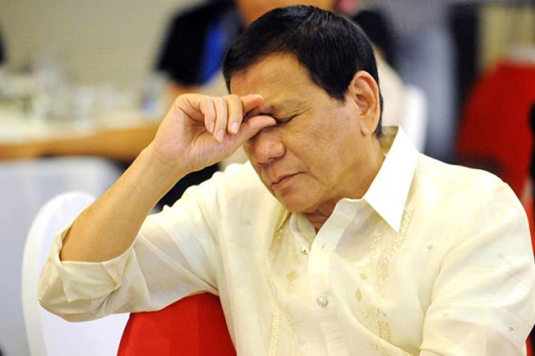 Tổng thống Philippines Rodrigo Duterte hủy thỏa thuận mua vũ khí Mỹ