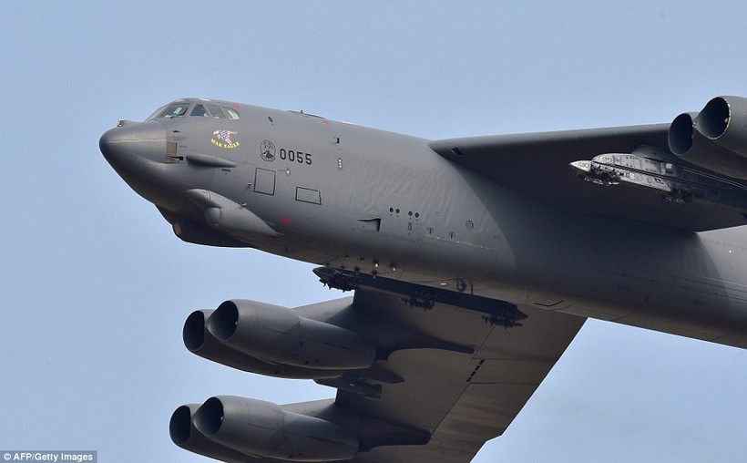 Oanh tạc cơ B-52 có thể mang bom, tên lửa hạt nhân của Mỹ.
