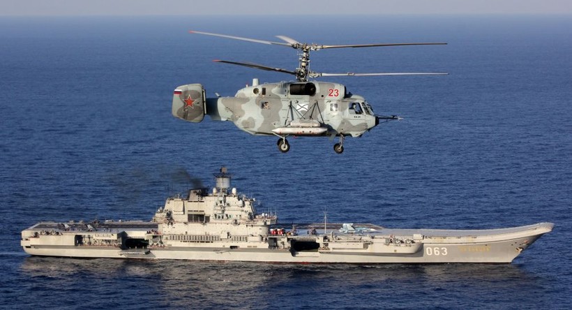 Tàu sân bay Đô đốc Kuznetsov đã trở về Severomorsk từ Syria