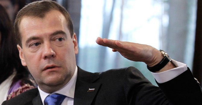 Thủ tướng Nga Dmitry Medvedev. Ảnh: zenfs