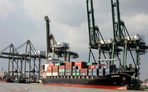 Nhà chức trách kỳ vọng quy định mới sẽ hạn chế tình trạng vận tải biển bị áp phí vô tội vạ.