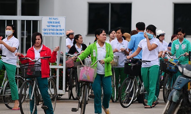 World Bank: Lương tối thiểu Việt Nam đang.... quá cao?