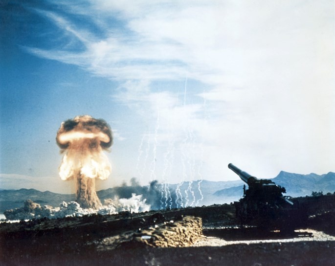 Lần bắn thử quả đạn hạt nhân của khẩu đại bác M65 của Mỹ ở Nevada ngày 25.5.1953