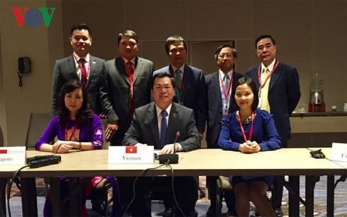 Bộ trưởng Công Thương Vũ Huy Hoàng và một số thành viên Đoàn Việt Nam tham gia đàm phán TPP tại Atlanta, Mỹ.