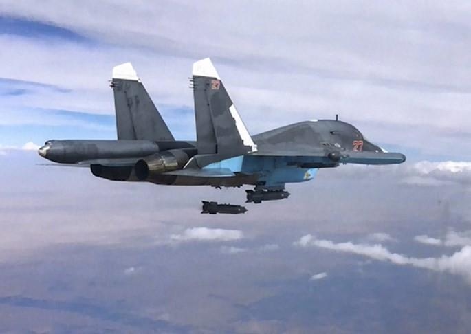 Bom KAB-500-S từ Su-34 lao xuống mục tiêu ở Syria