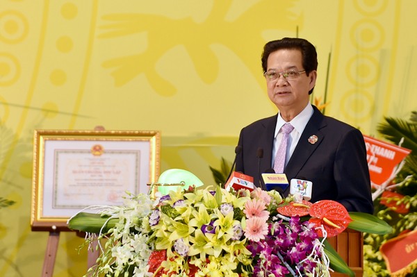Thủ tướng Nguyễn Tấn Dũng phát biểu chỉ đạo Đại hội Đảng bộ Khối doanh nghiệp Trung ương. Ảnh: VGP/Nhật Bắc