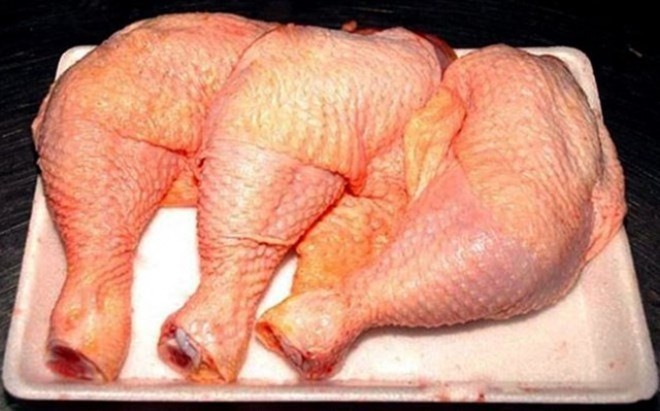 Đùi gà Mỹ nhập về Việt Nam chỉ có giá 19.000 đồng/kg