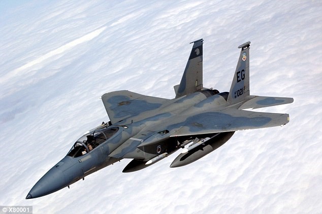 Máy bay chiến đấu F-15C Eagle. (Nguồn: Daily Mail)