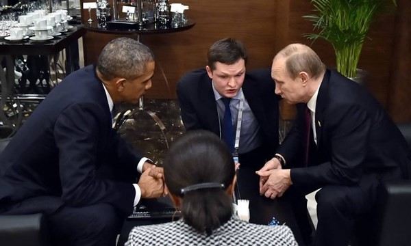 Tổng thống Obama và Tổng thống Putin mặt đối mặt bàn về vấn đề an ninh thế giới