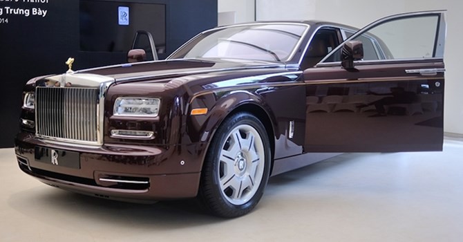 Một chiếc Rolls-Royce phải chịu hơn 10 tỷ đồng tiền thuế
